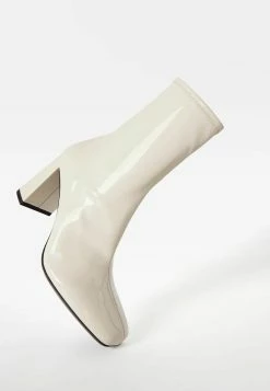BERSHKA Patent Style Fitted - Boots À Talons - Off-White -Aldo Shop 288366c9a60b44e8bee740daaff433ba
