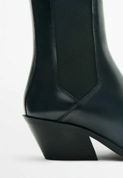 Massimo Dutti Boots À Talons - Black -Aldo Shop 2aa656375f1043bcbc74e8953ca92d4b