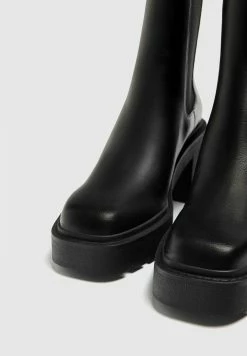 PULL & BEAR Absatz - Boots À Talons - Black 11 PULL & BEAR Absatz - Boots À Talons - Black -Aldo Shop 2f880e5c3bfc43fc89a7559b70001b31