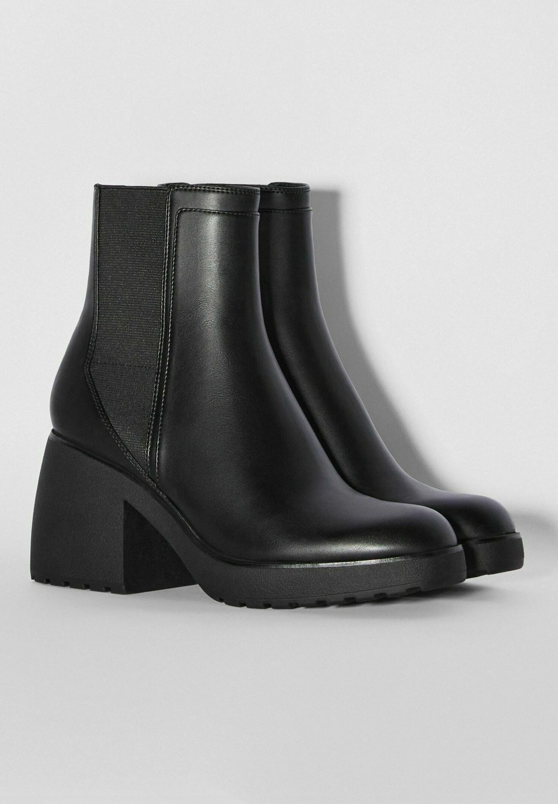 BERSHKA Boots À Talons - Black 5 BERSHKA Boots À Talons - Black – Image 3