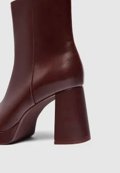 PULL & BEAR Boots À Talons - Dark Red 9 PULL & BEAR Boots À Talons - Dark Red -Aldo Shop 4df53f3e87174ede998c410604af31ba