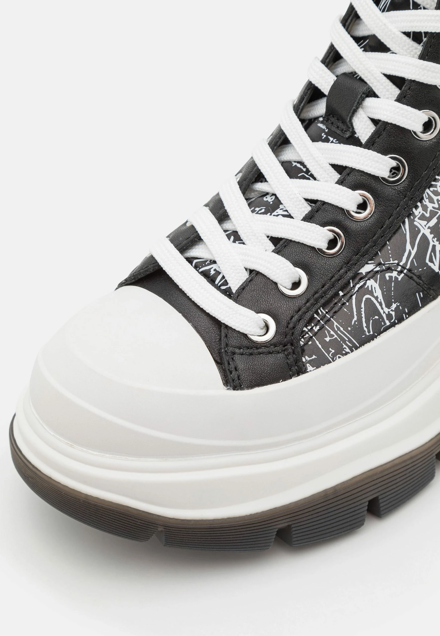 KARL LAGERFELD Luna Sketchbook - Boots À Talons - Black 9 KARL LAGERFELD Luna Sketchbook - Boots À Talons - Black – Image 7