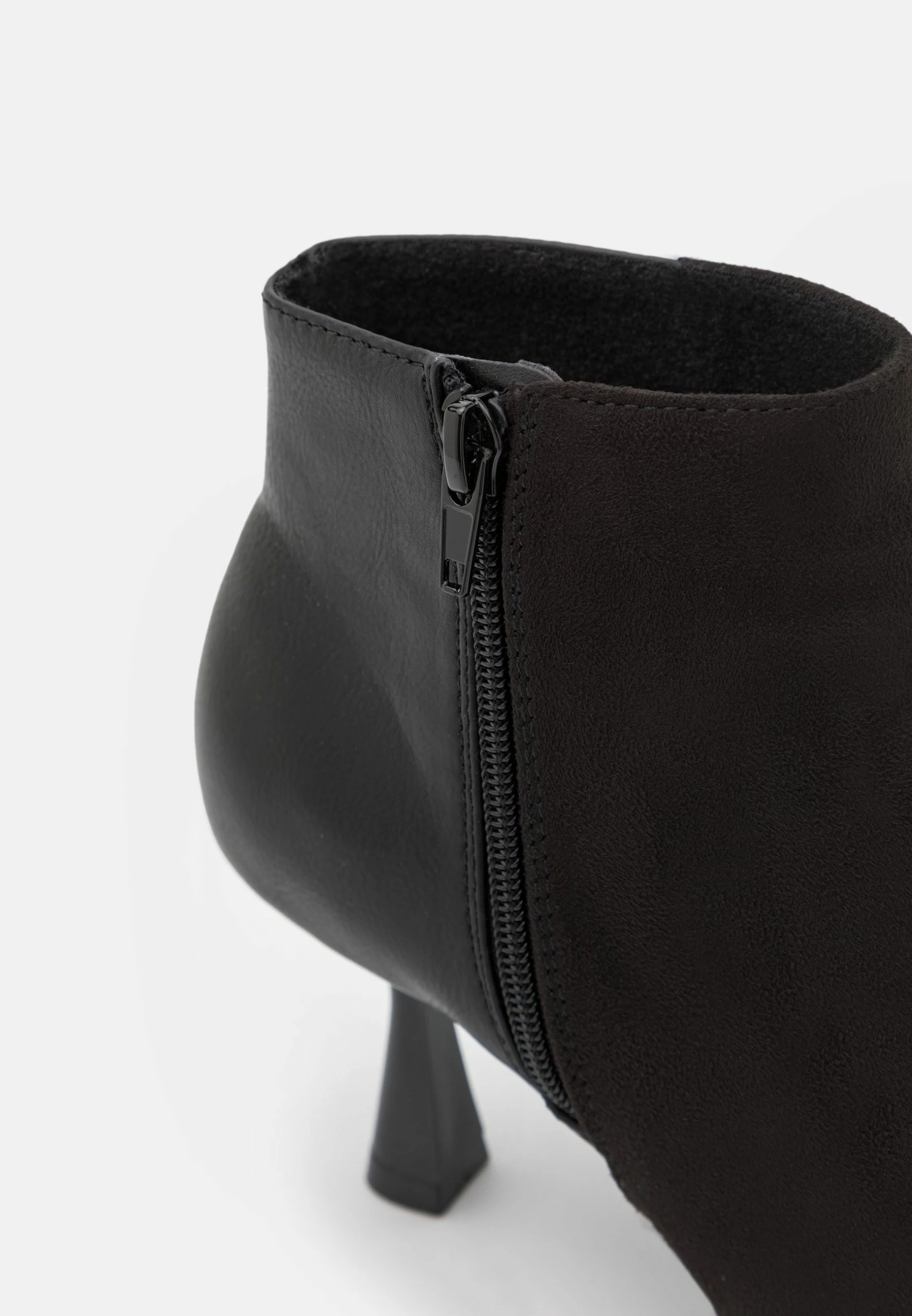 Bullboxer Boots À Talons - Black 9 Bullboxer Boots À Talons - Black – Image 7