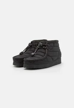 Clarks Originals Wallabee - Boots À Talons - Black Quilted 10 Clarks Originals Wallabee - Boots À Talons - Black Quilted -Aldo Shop 668c858706fe48cc996b18cbe924f39c