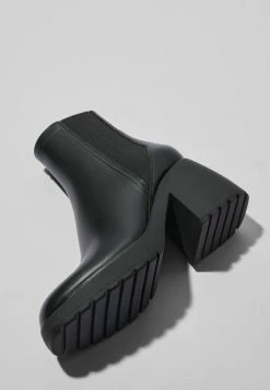 BERSHKA Boots À Talons - Black 12 BERSHKA Boots À Talons - Black -Aldo Shop 75e0f0a69f02455a96a5be05636f5095