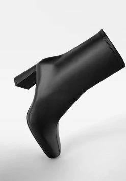 BERSHKA Patent Style Fitted - Boots À Talons - Black -Aldo Shop 79306e1dce944dd784e0578062559ae8