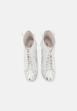 Jeffrey Campbell Lita Flame - Boots À Talons - White/Silver 13 Jeffrey Campbell Lita Flame - Boots À Talons - White/Silver -Aldo Shop 7ce4e47e6ee64228ab0886e7bd09902e