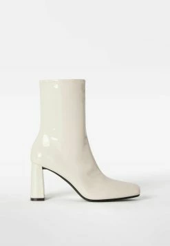 BERSHKA Patent Style Fitted - Boots À Talons - Off-White -Aldo Shop 828679c475e8456e8c4557da50cd6a55