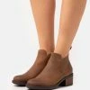 Clarks Memi Zip - Boots À Talons - Marron 2 Clarks Memi Zip - Boots À Talons - Marron -Aldo Shop 877aeb5b90584abfbba1577caf6a146a