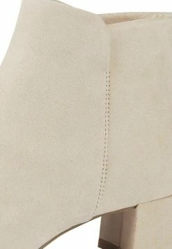 Tamaris Boots À Talons - Nude 14 Tamaris Boots À Talons - Nude -Aldo Shop 884f45ed2fb04f4199a77088d2a7b7aa