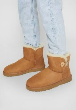 Ugg Mini Bailey Button - Boots À Talons - Chestnut