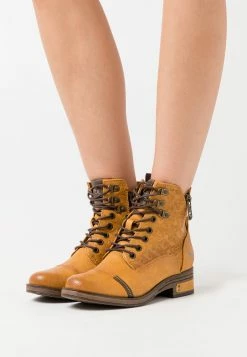 Mustang Boots À Talons - Gelb