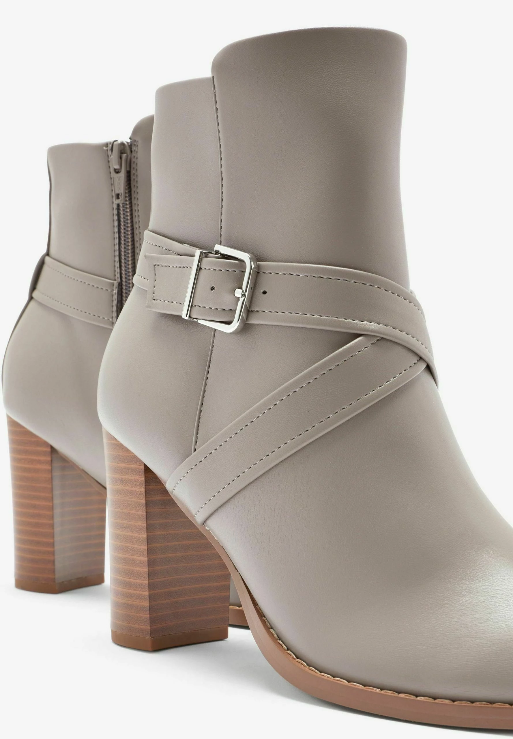 Next Forever Comfort Buckle Detail Standard - Boots À Talons - Grey 6 Next Forever Comfort Buckle Detail Standard - Boots À Talons - Grey – Image 4