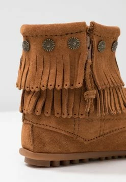 Minnetonka Double Fringe Side Zip - Boots À Talons - Brown 11 Minnetonka Double Fringe Side Zip - Boots À Talons - Brown -Aldo Shop f00e7bc6ee044ff88e615e65a6d43ec7