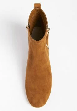 Guess Boots À Talons - Braun 8 Guess Boots À Talons - Braun -Aldo Shop faa4ab903fcd401684bdcafa7406d5db